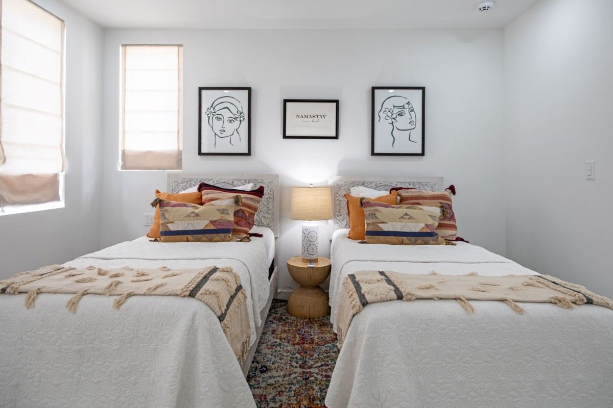 Villa Nomade-Westmoreland Hills - St. James