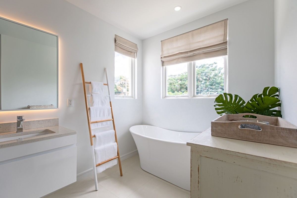 Villa Nomade-Westmoreland Hills - St. James