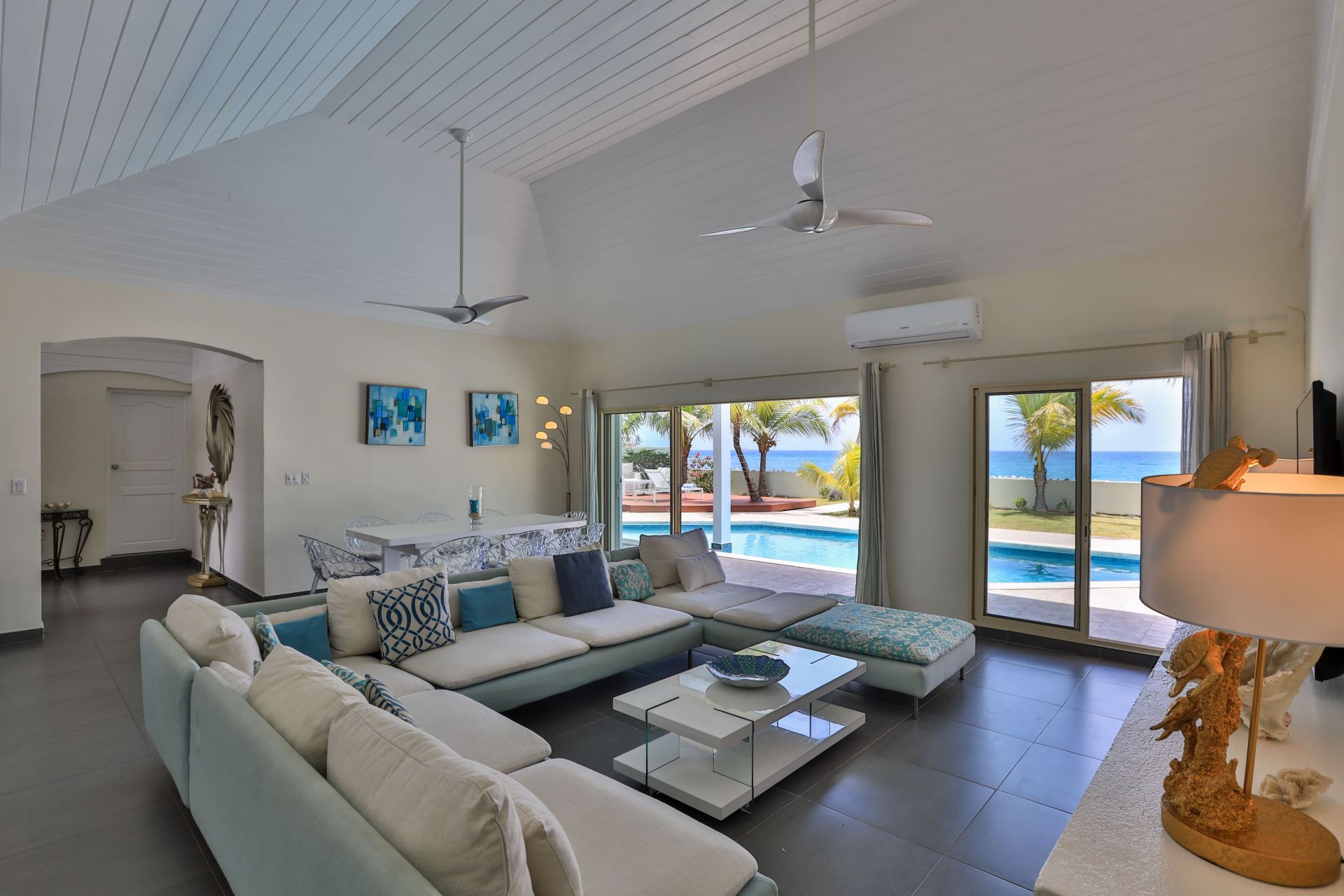 Villa Beach Secrets-Beacon Hill