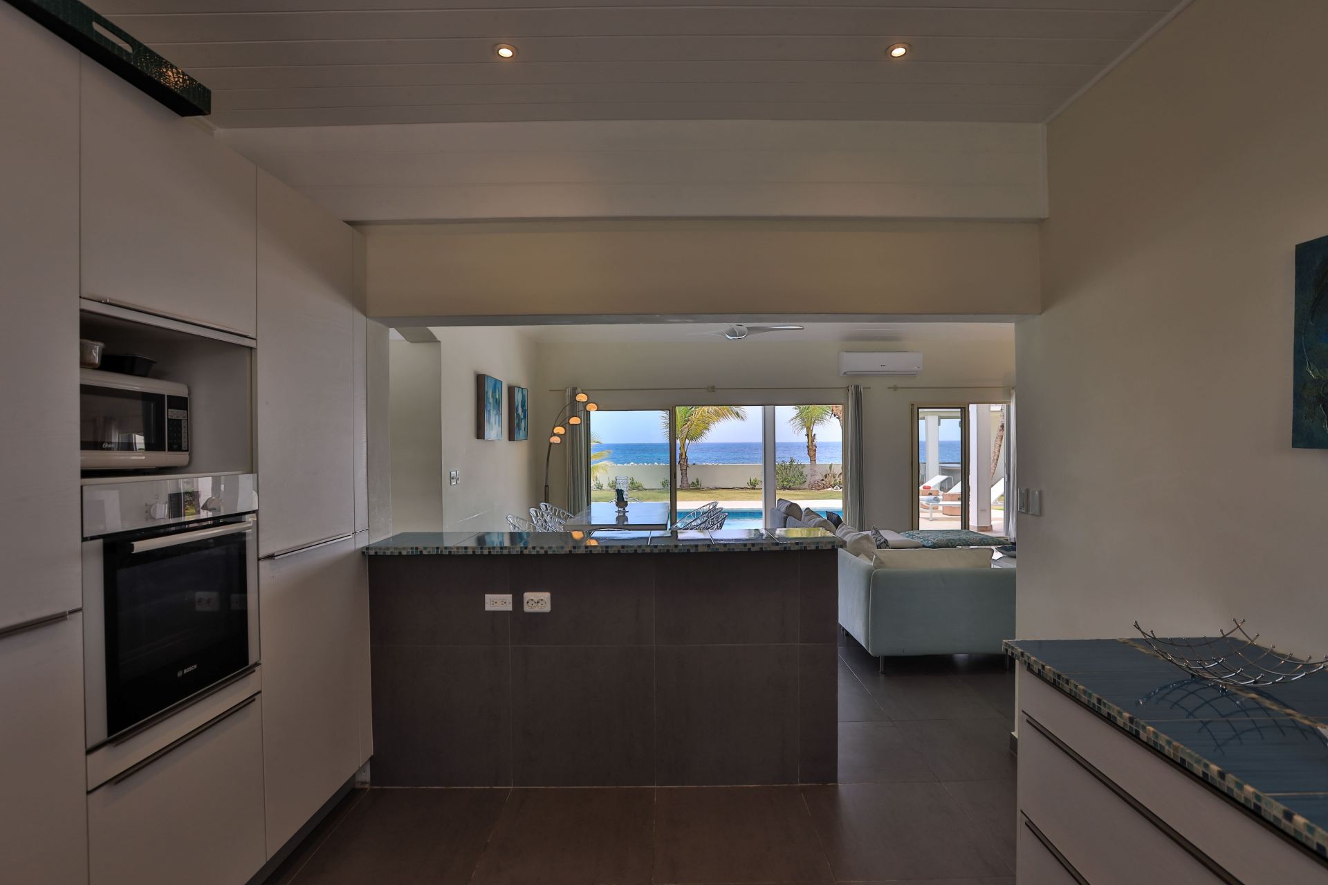 Villa Beach Secrets-Beacon Hill