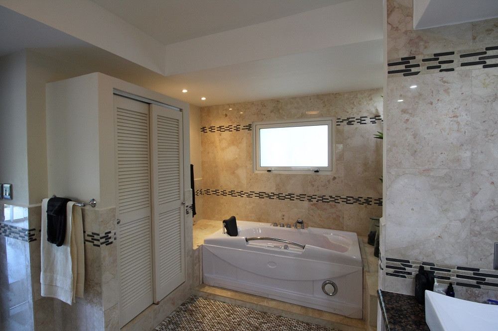 Palm Paradise and Coconut Cottage