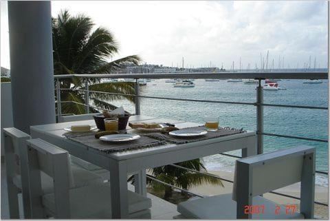 Villa Rendezvous, Las Arenas