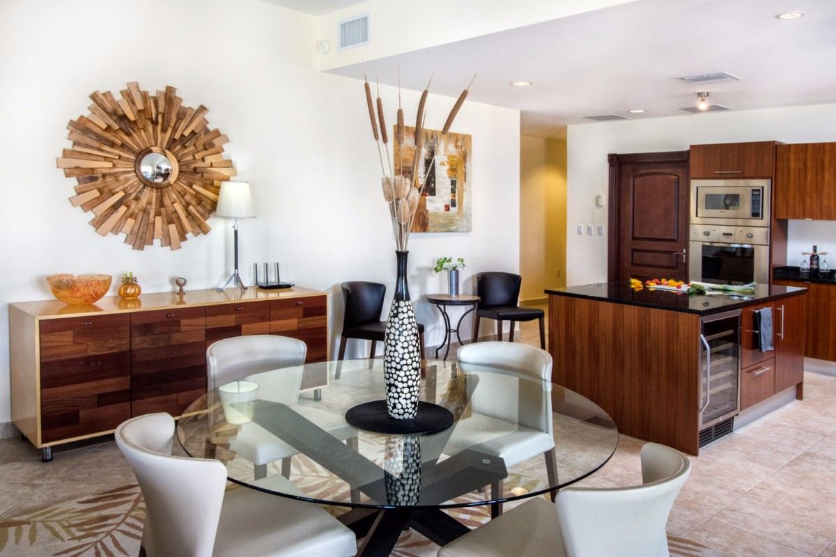 Villa Tropical Waves