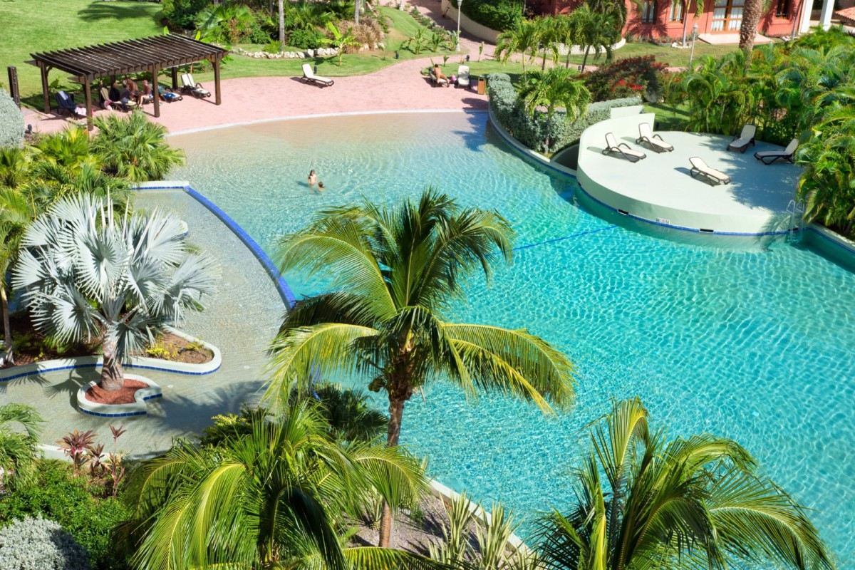 Villa Tropical Waves