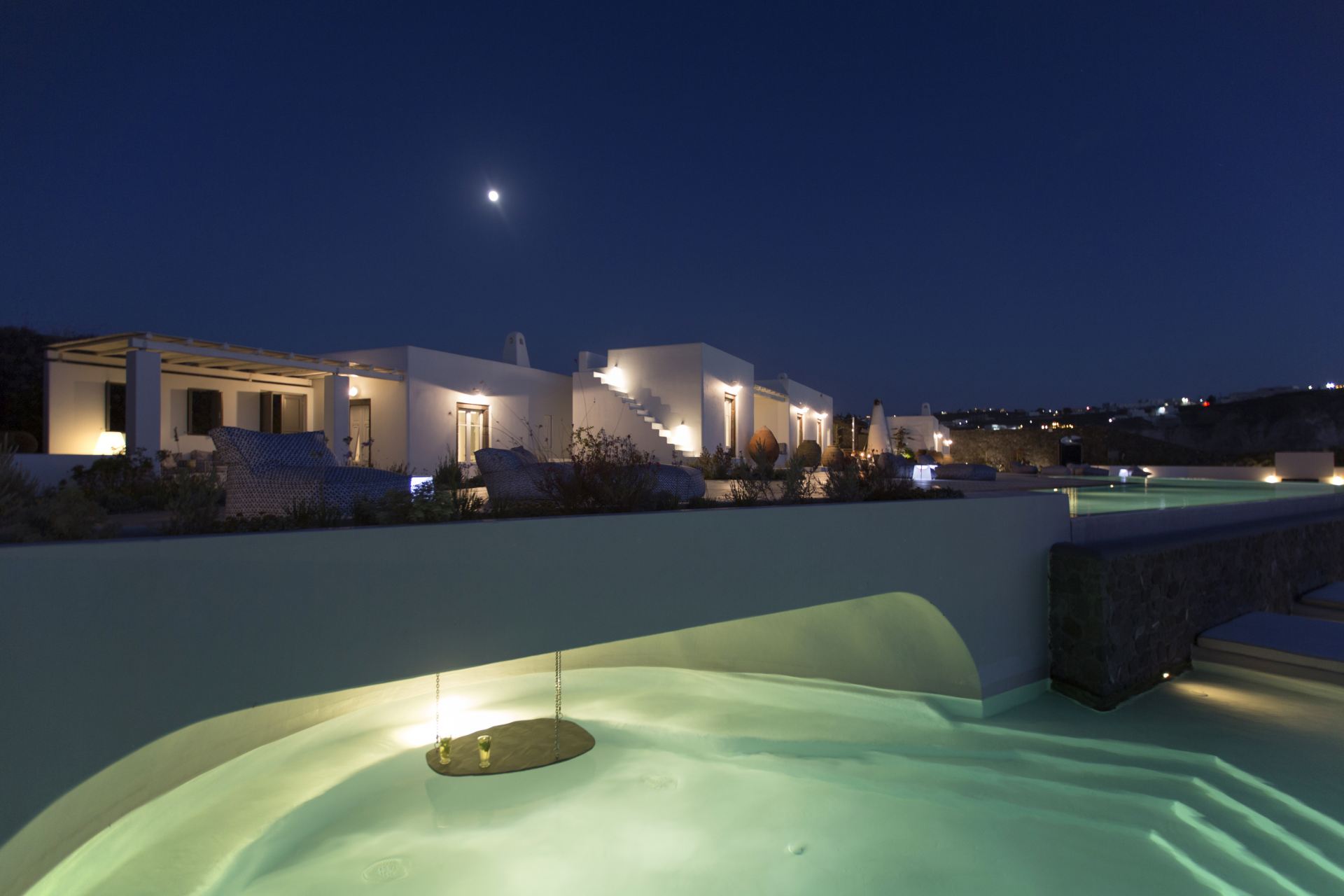EROSANTORINI ESTATE