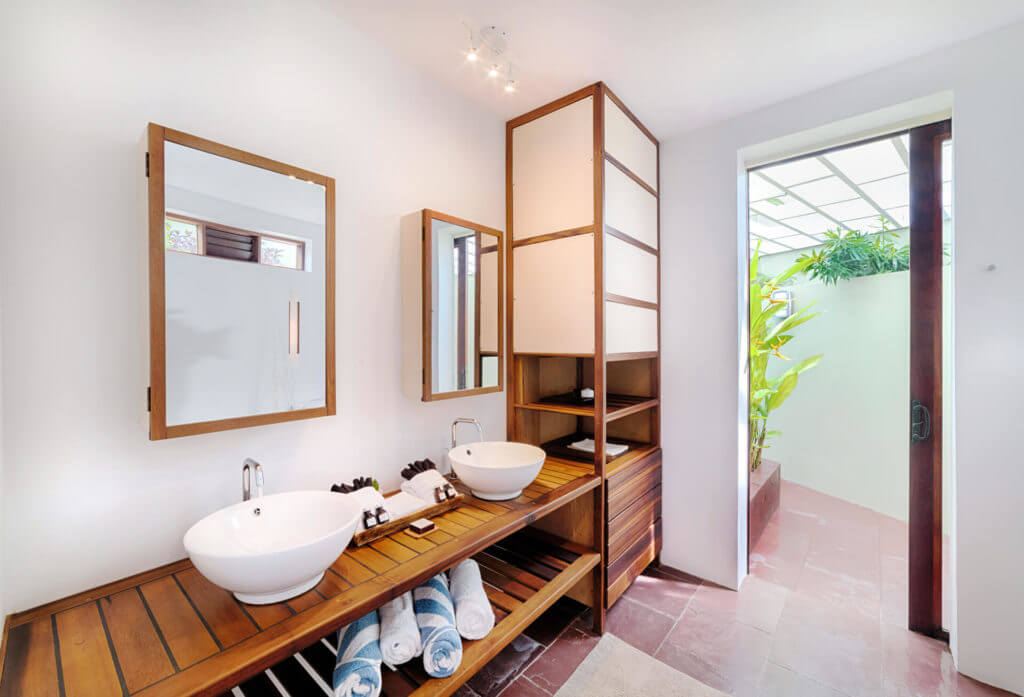 Ocean Front Cliffside - 1 Bedroom Villa