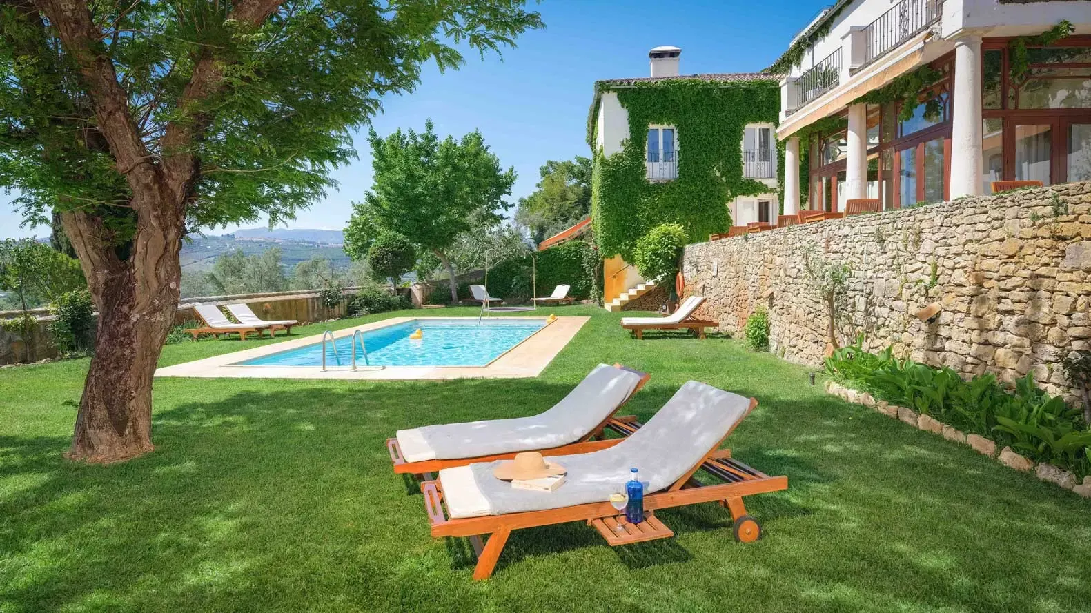 La Fuente de la Higuera