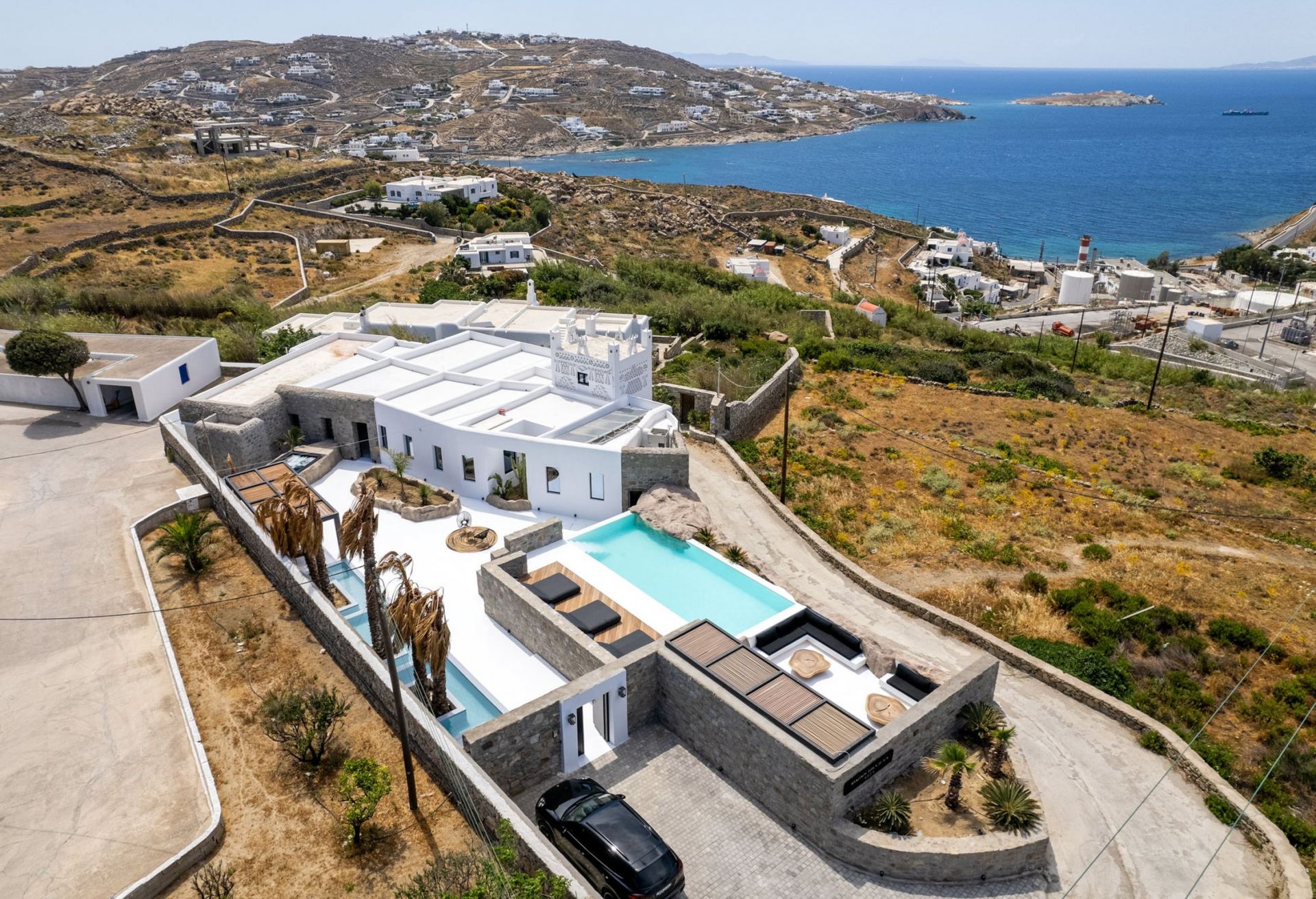 Mykonos Town Black Villa