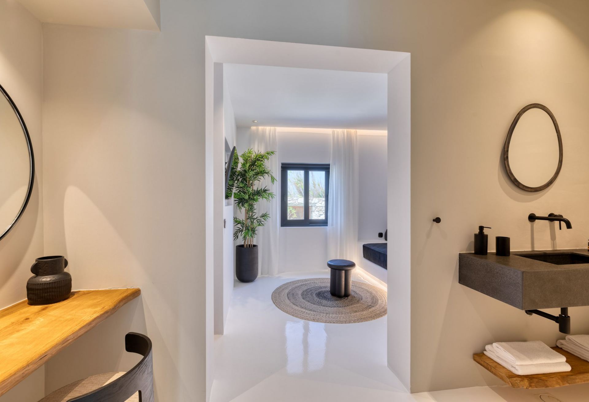 Mykonos Town Black Villa