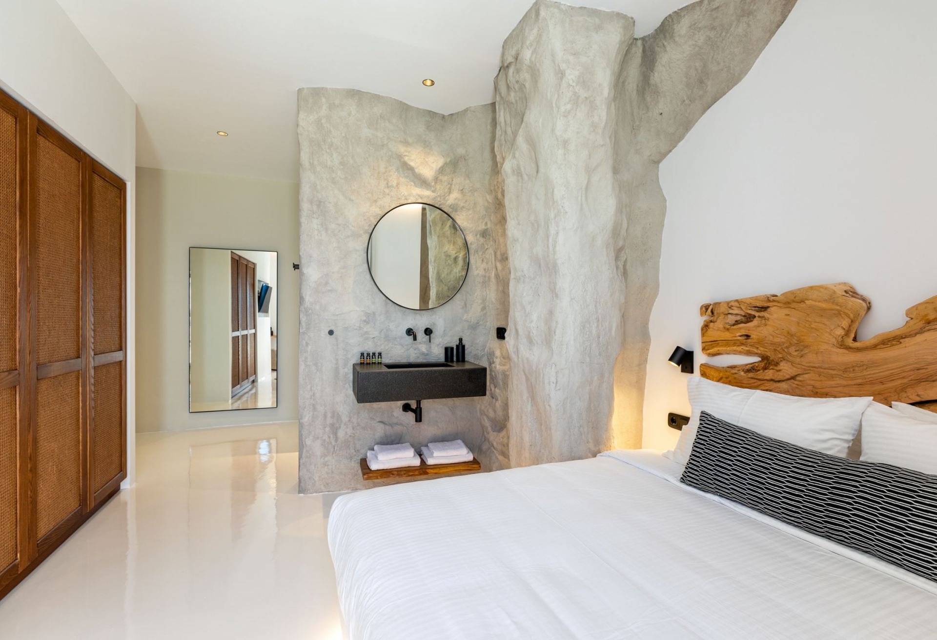 Mykonos Town Black Villa