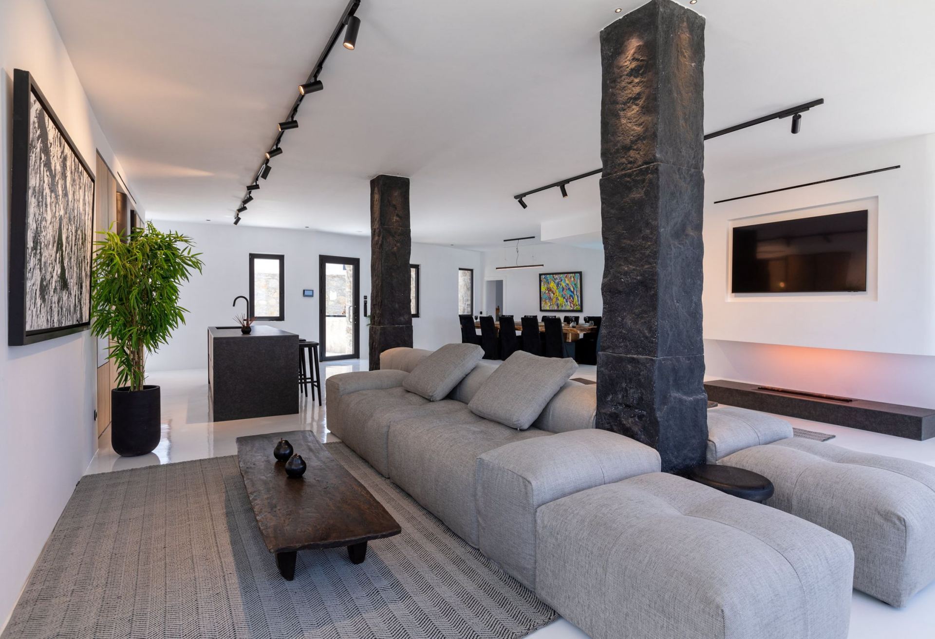 Mykonos Town Black Villa