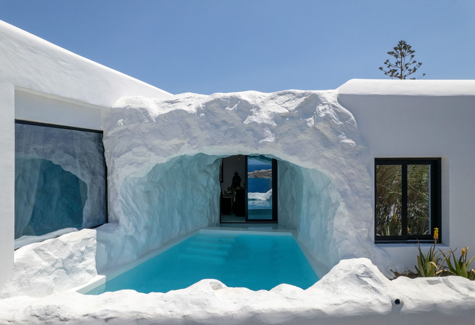 Mykonos Town Black Villa