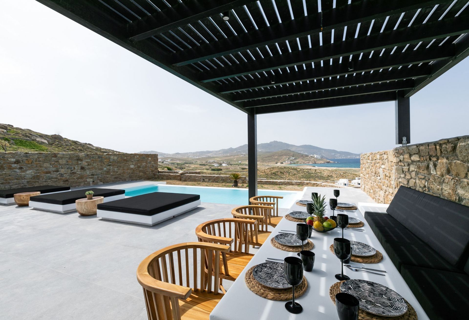 Ftelia Black Villa 2