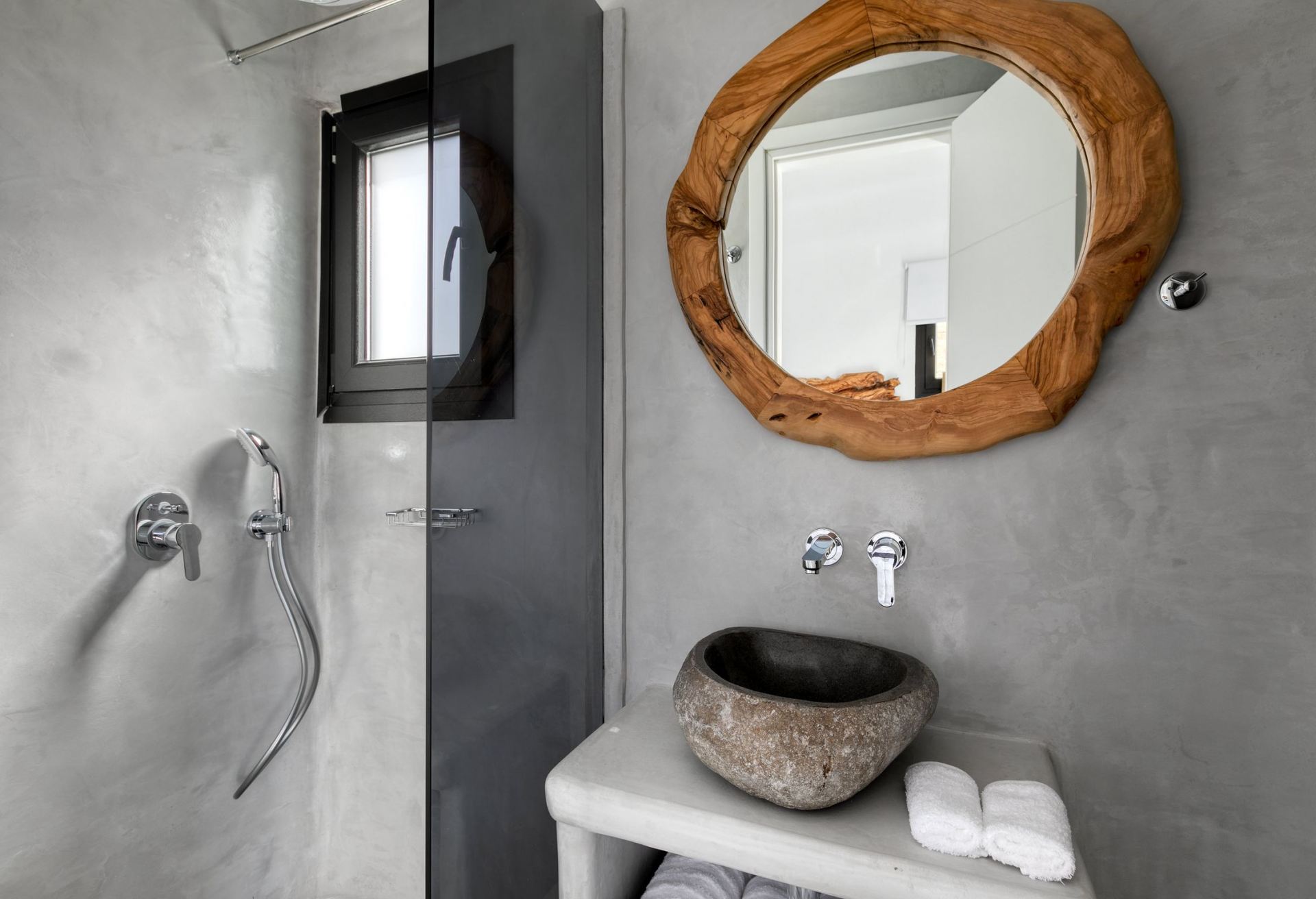 Ftelia Black Villa 4