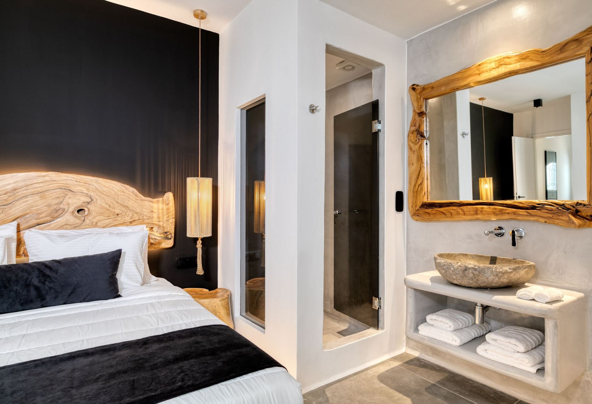 Ftelia Black Villa 2