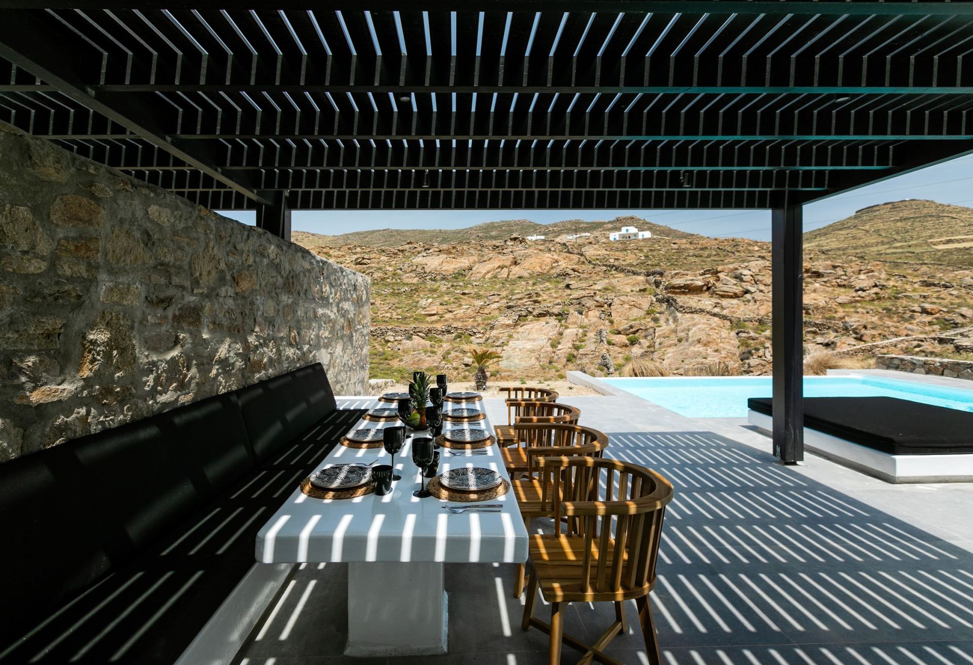 Ftelia Black Villa 4