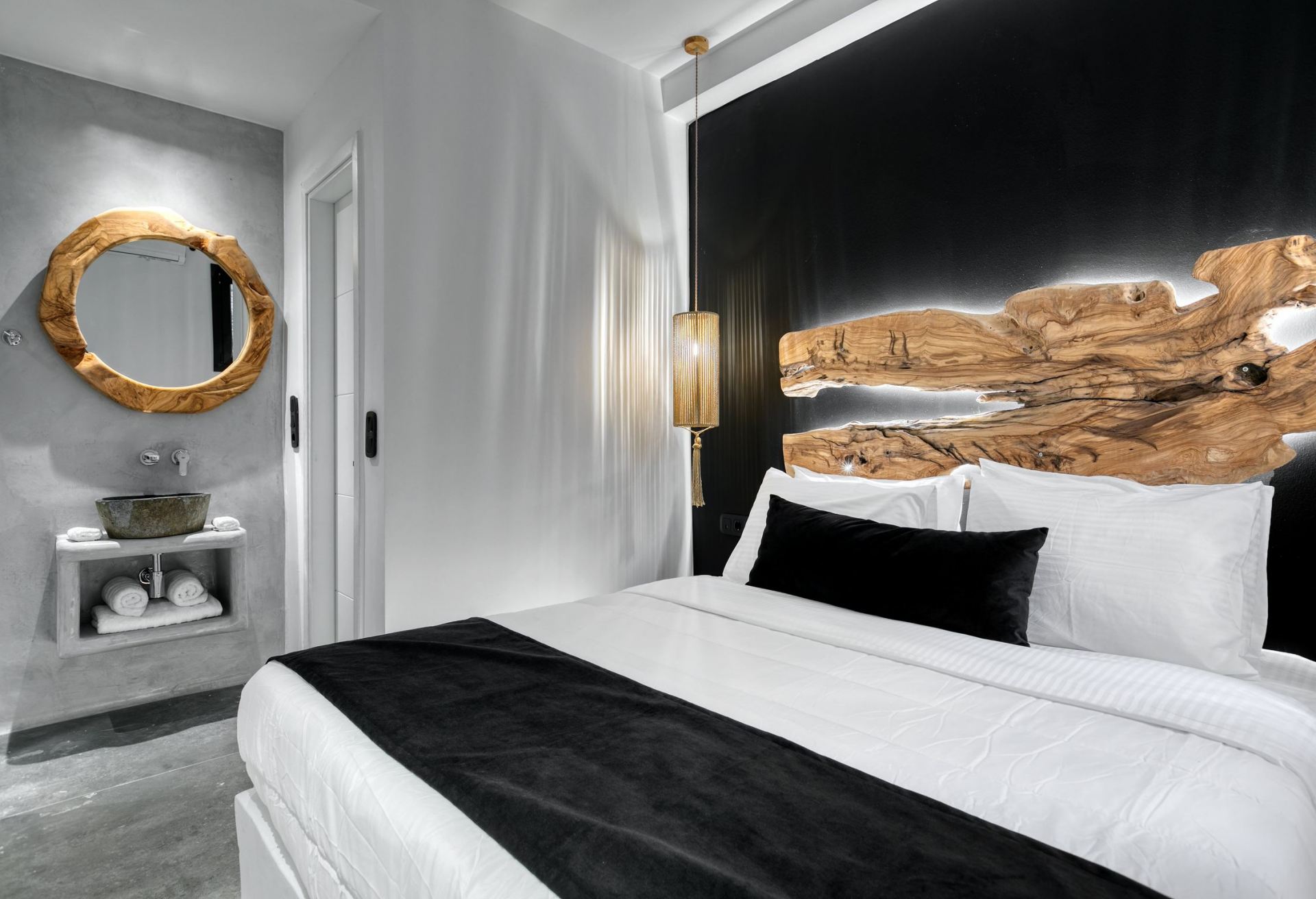 Ftelia Black Villa 4