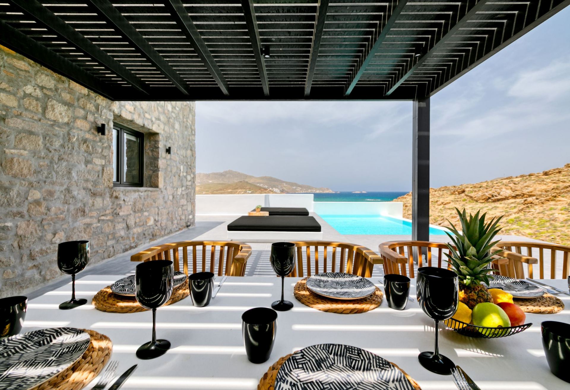 Ftelia Black Villa 3