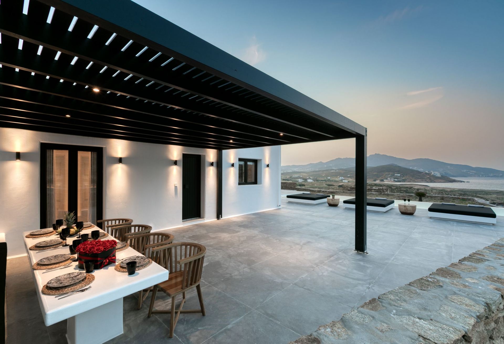 Ftelia Black Villa 1