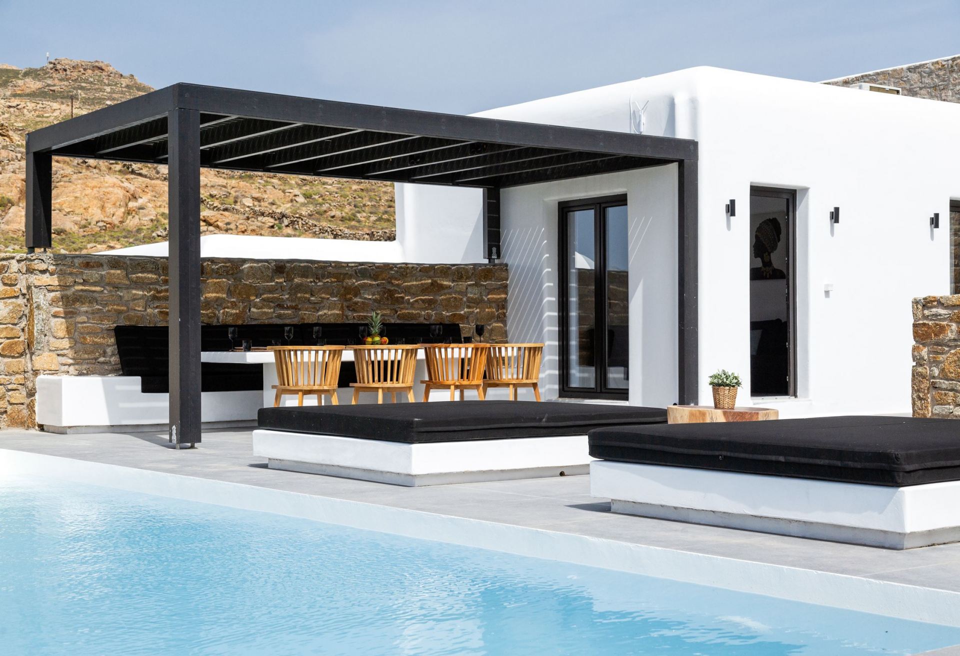 Ftelia Black Villas