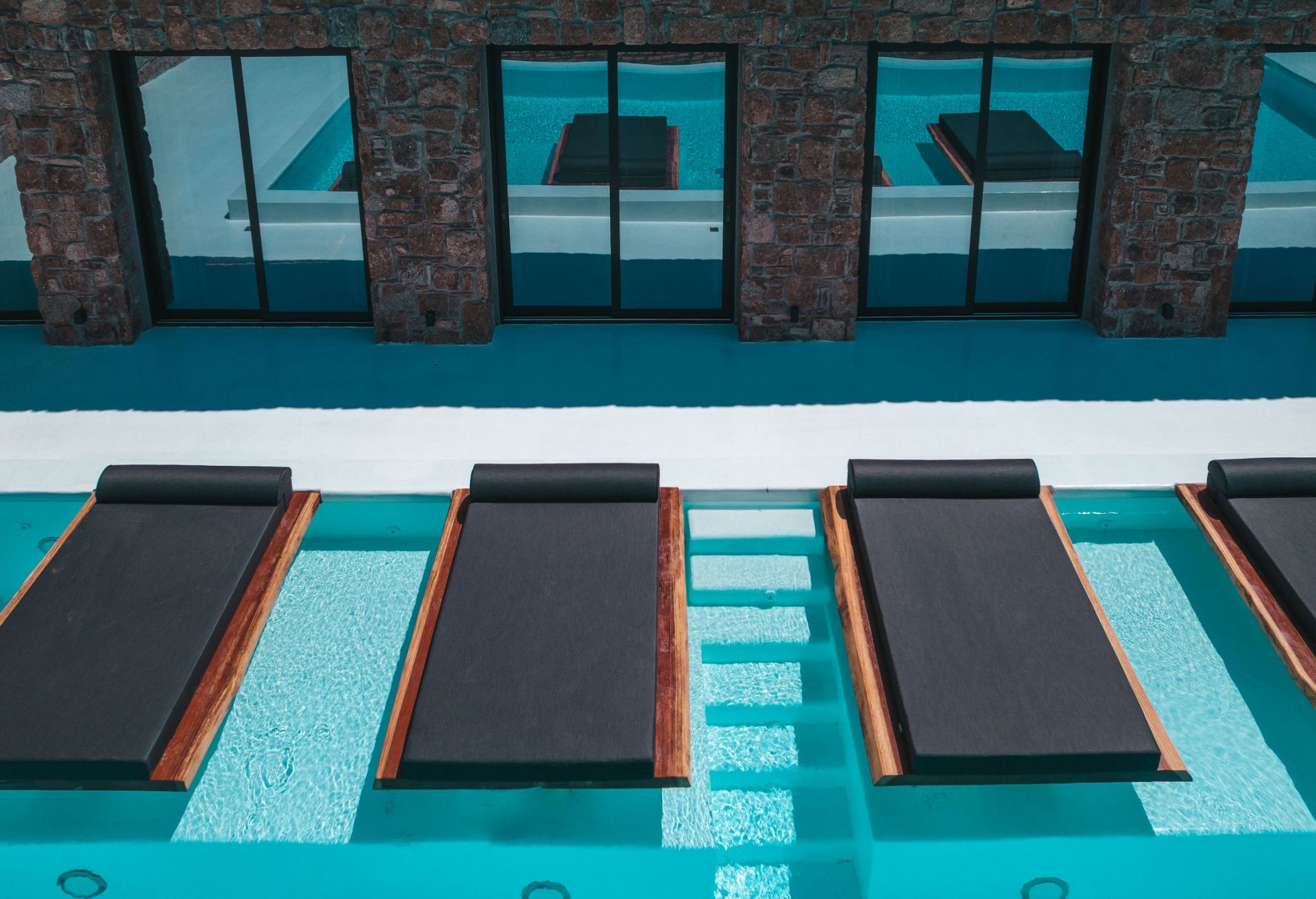 Mega Mansion Mykonos 1