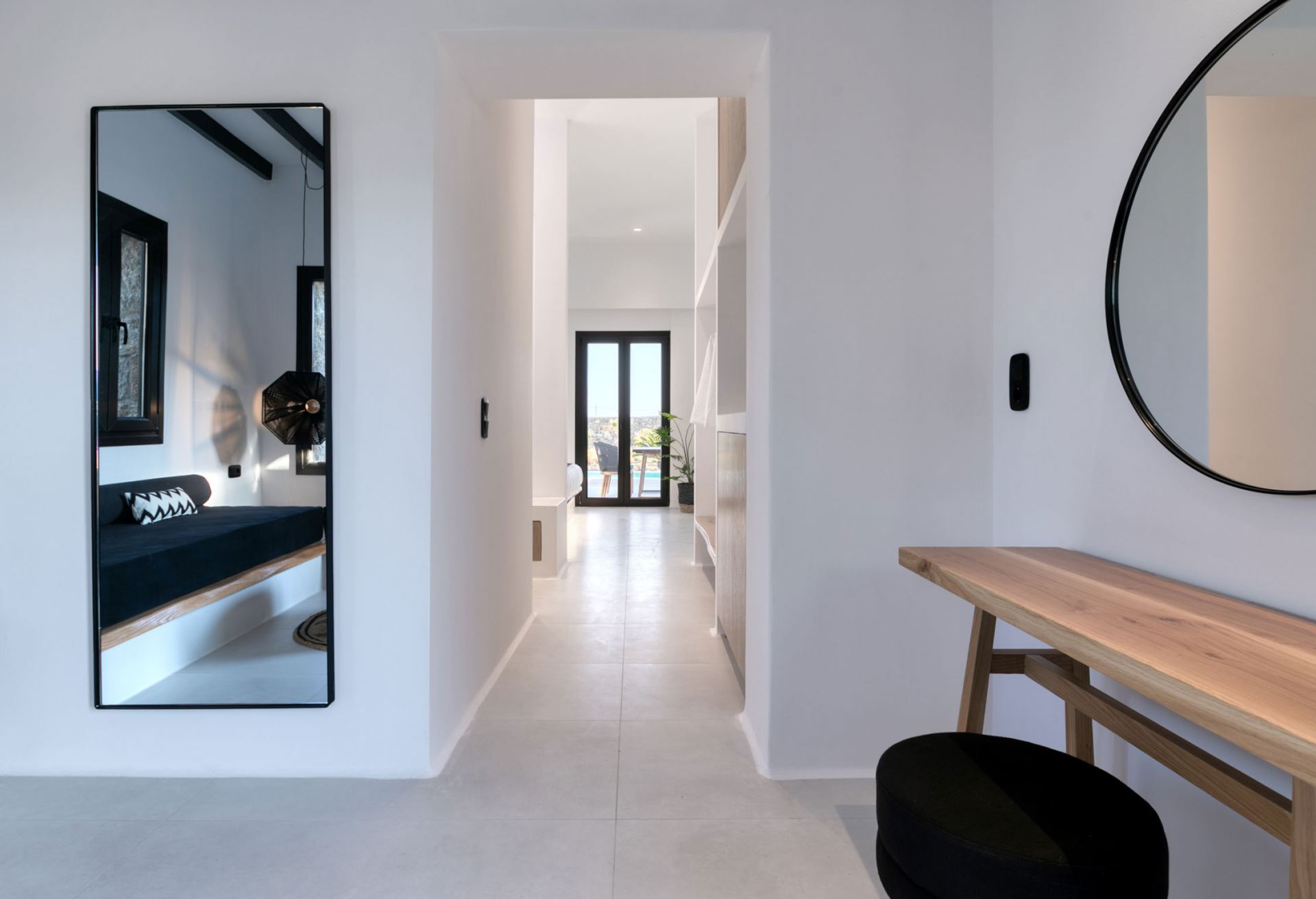 Agrari Black Deluxe Suite