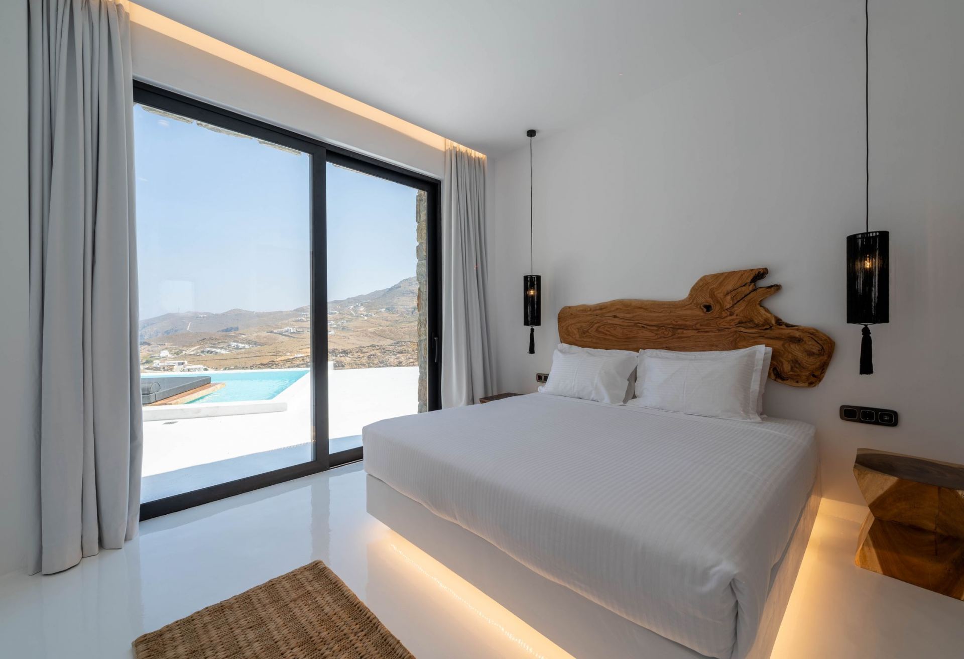 Mega Mansion Mykonos 2