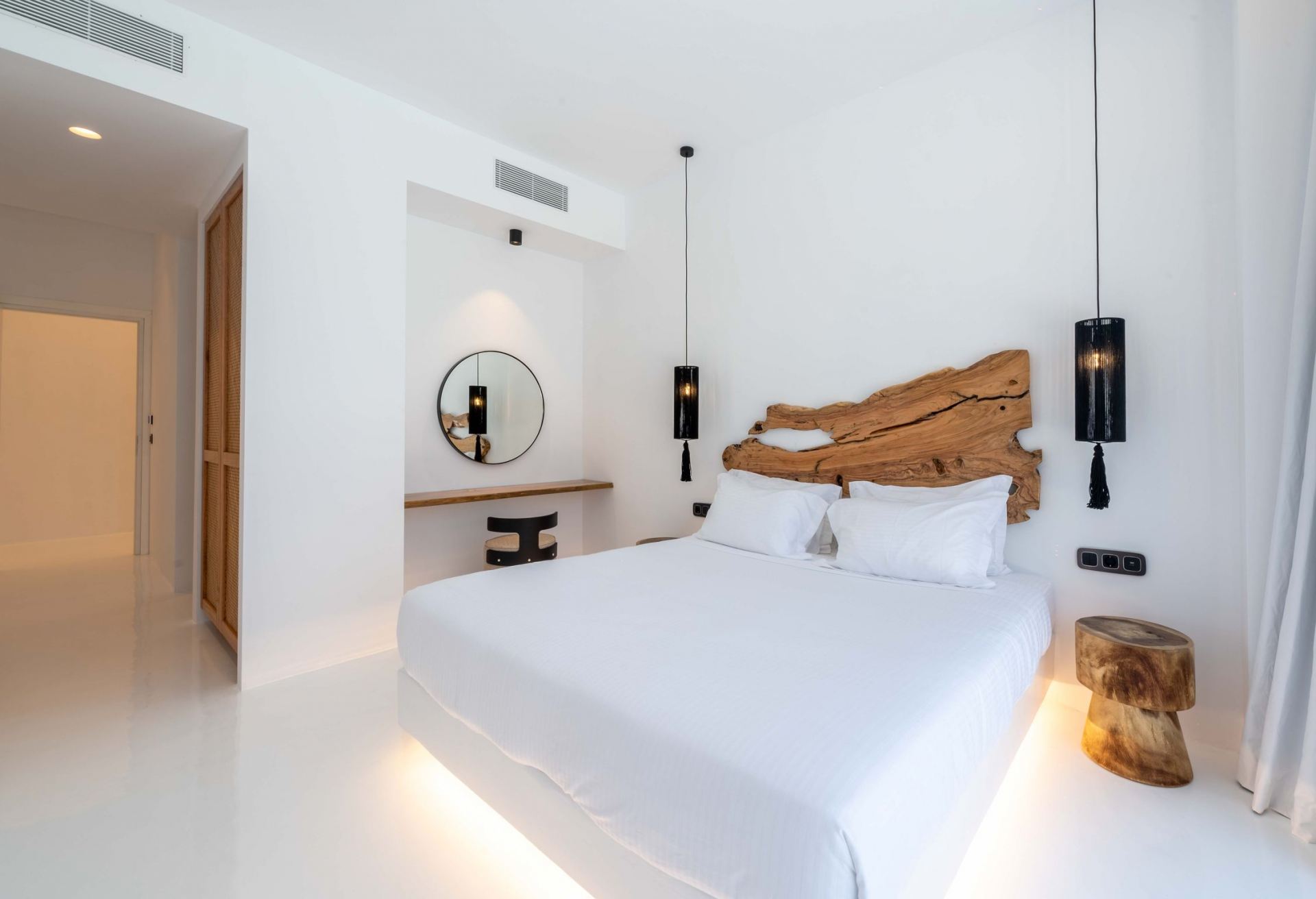 Mega Mansion Mykonos 1