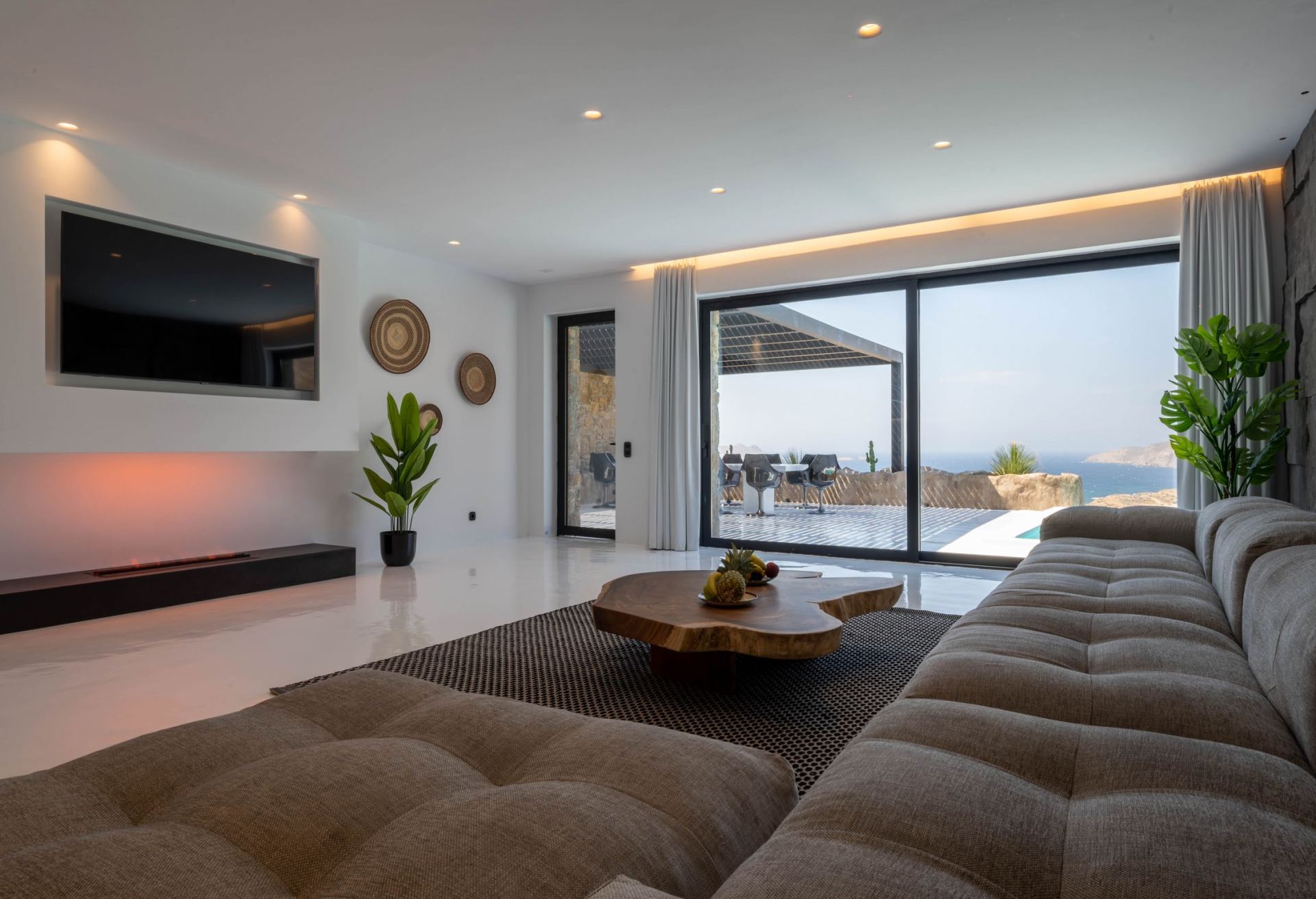 Mega Mansion Mykonos 2