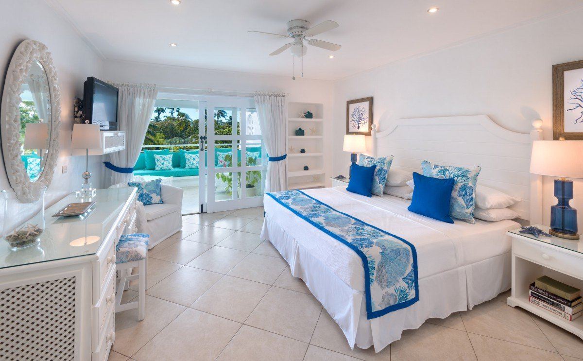 Glitter Bay 310 Coral Isle