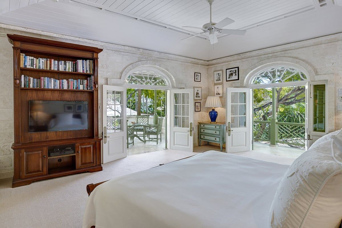 Sandy Lane - Laughing Waters