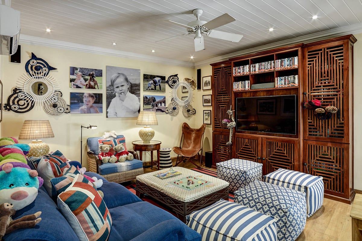 Sandy Lane - Laughing Waters