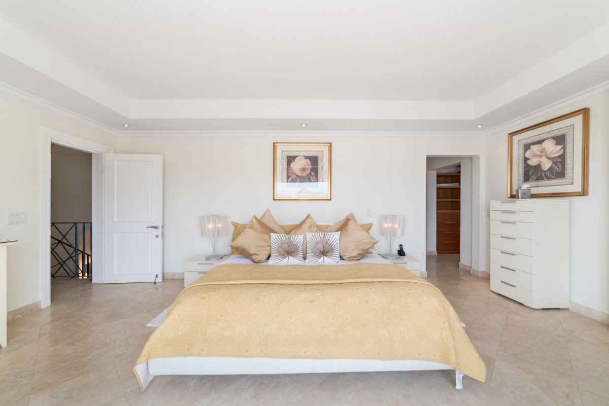 Schooner Bay 303, Penthouse