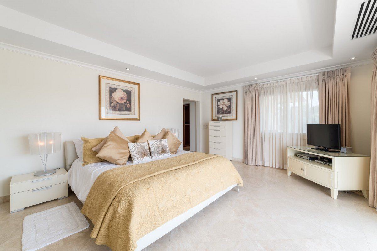 Schooner Bay 303, Penthouse