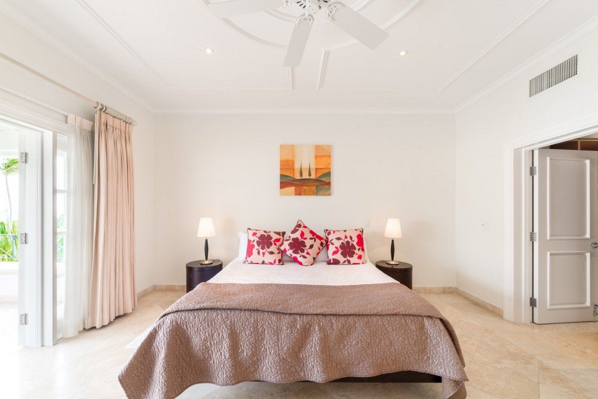 Schooner Bay 303, Penthouse