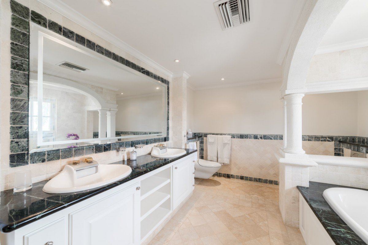 Schooner Bay 303, Penthouse