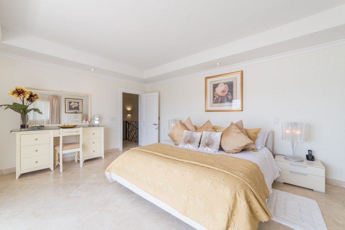 Schooner Bay 303, Penthouse