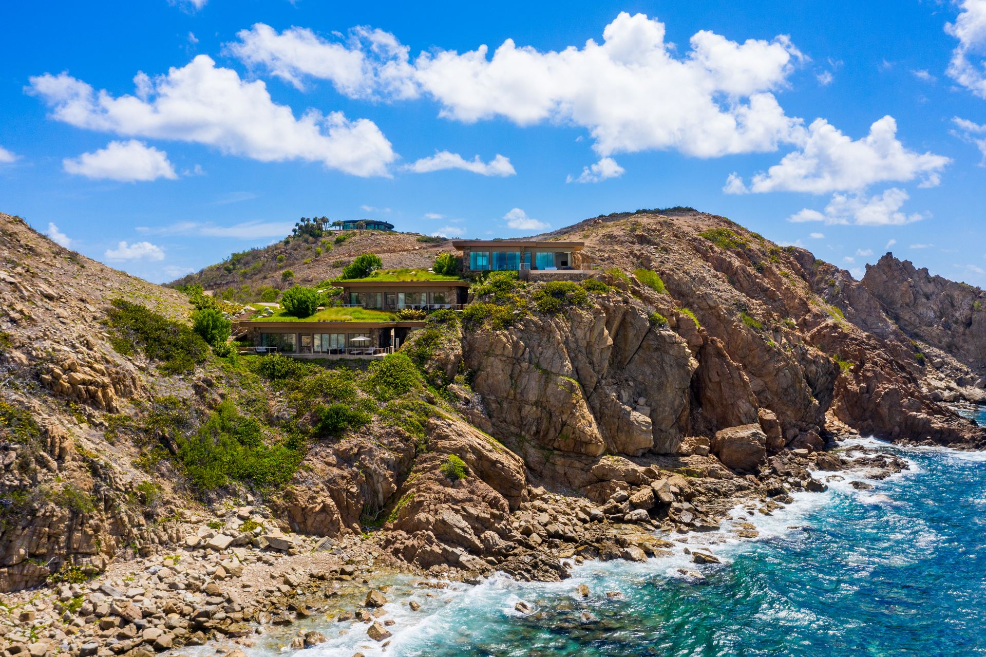 Cliff Penthouse Suite