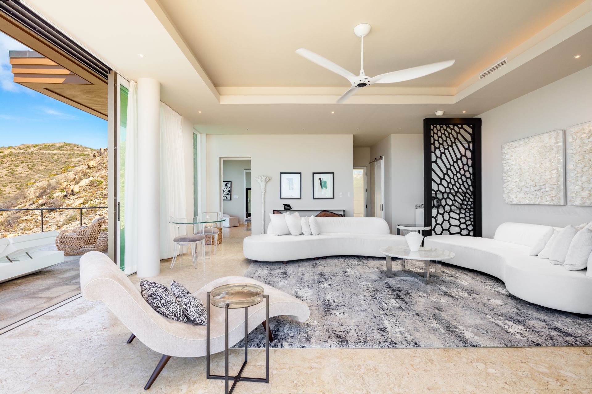 Cliff Penthouse Suite