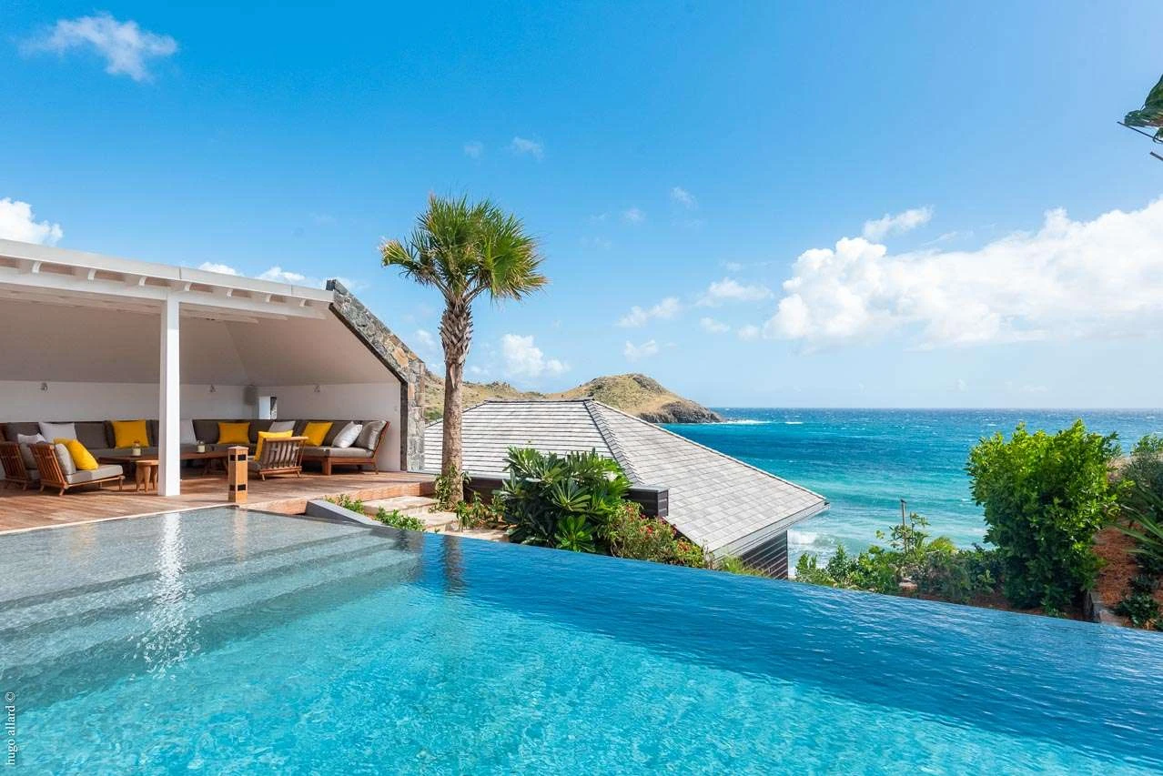 Villa Over The Ocean