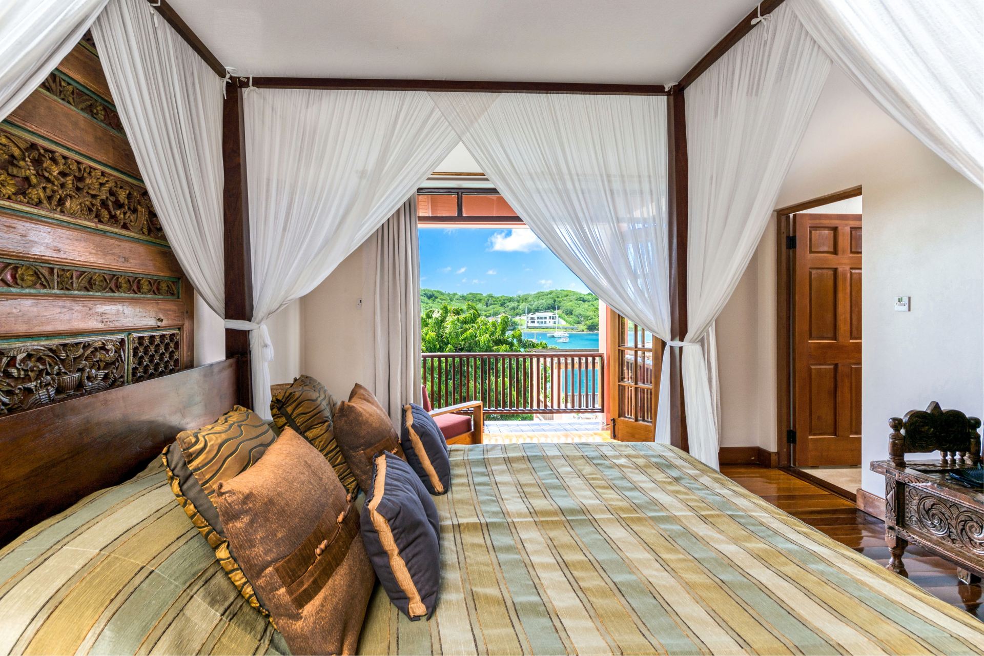 The Pool House Villa