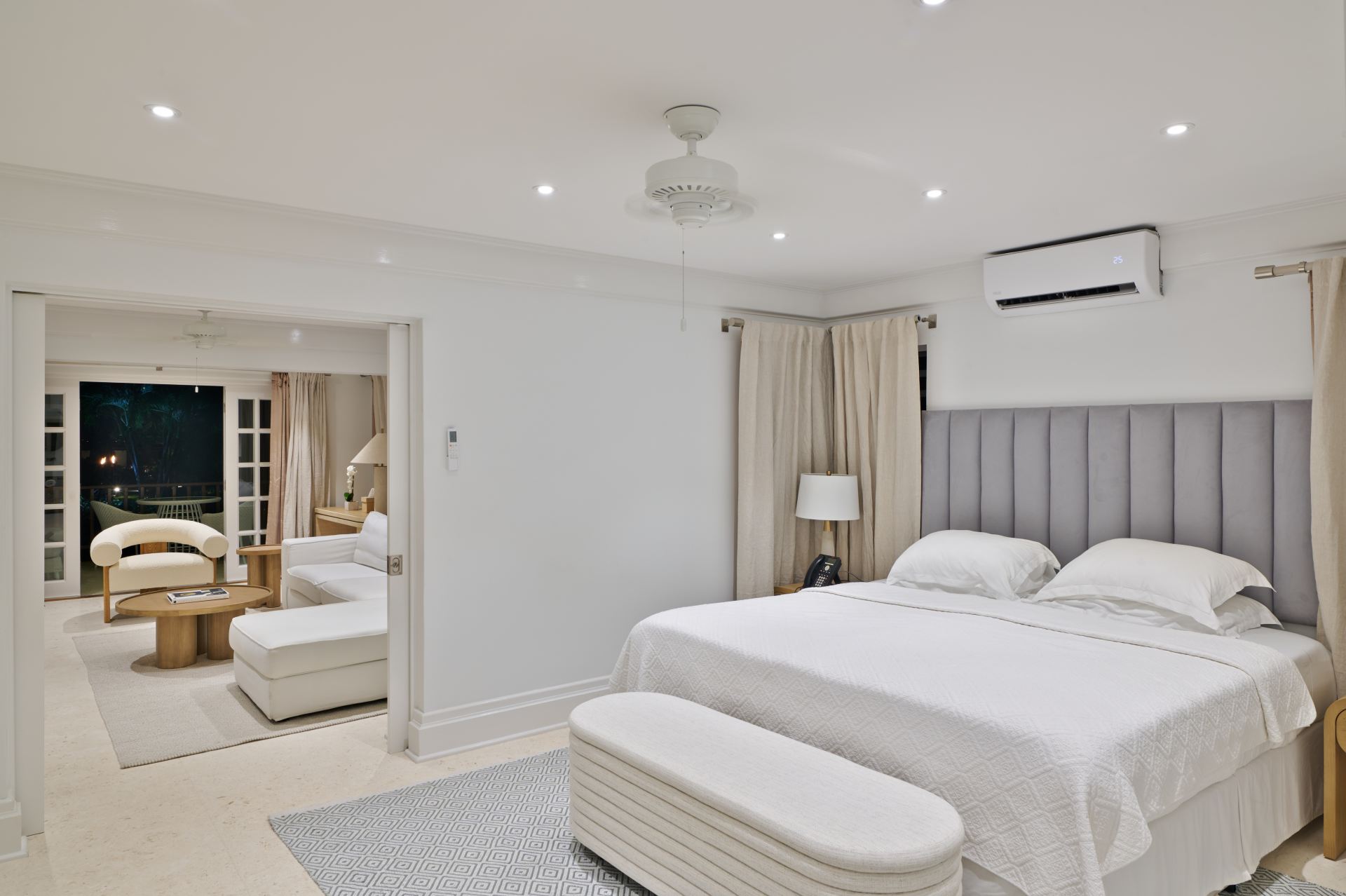 Superior Deluxe Suite