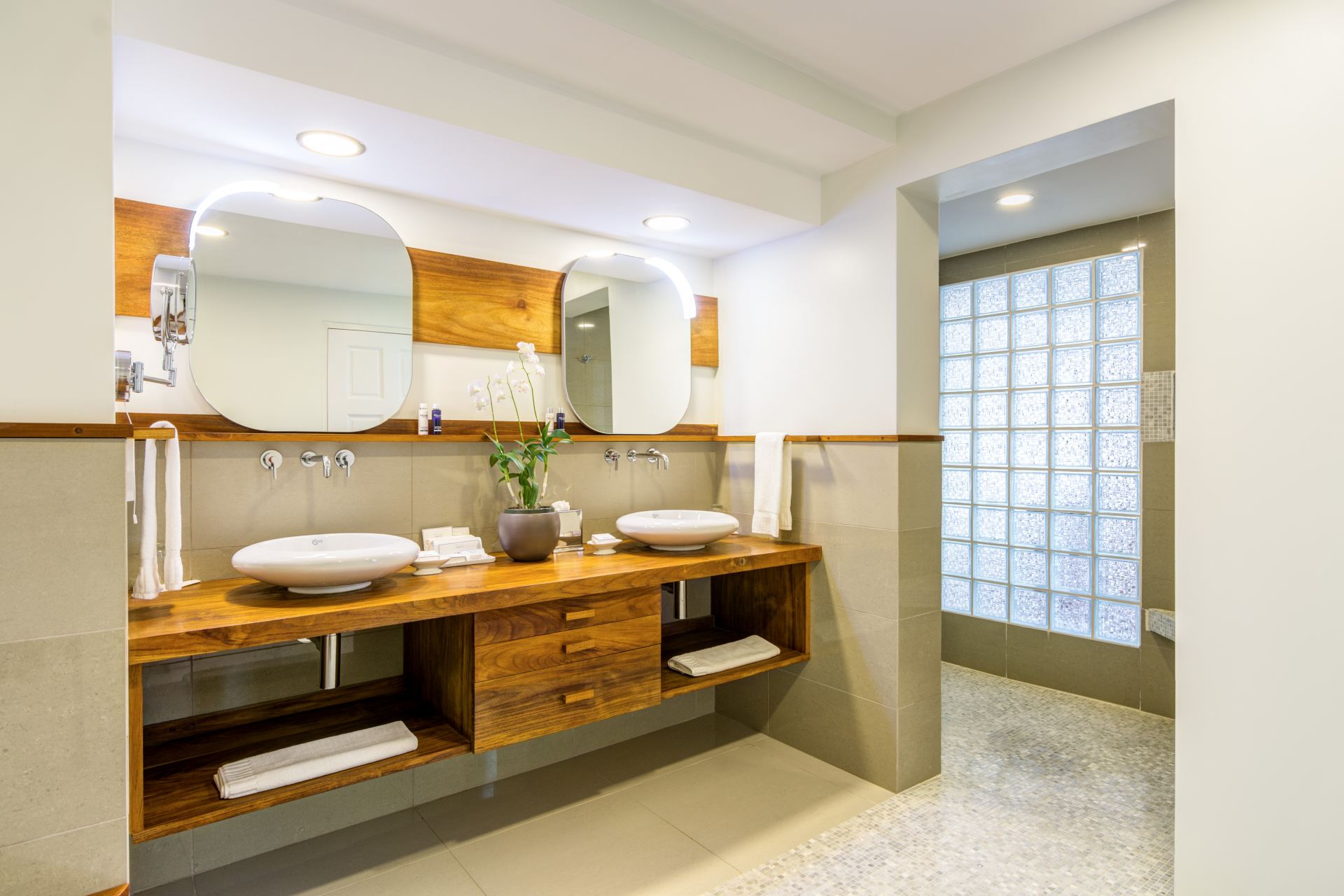 Pool Suite - 2 bedrooms