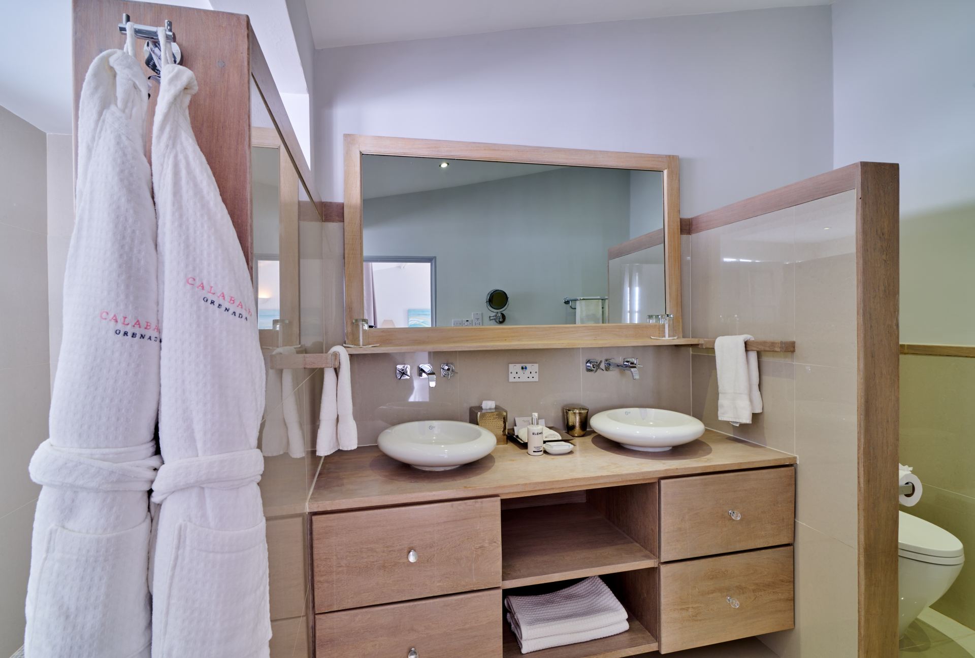 Pool Suite - 2 bedrooms