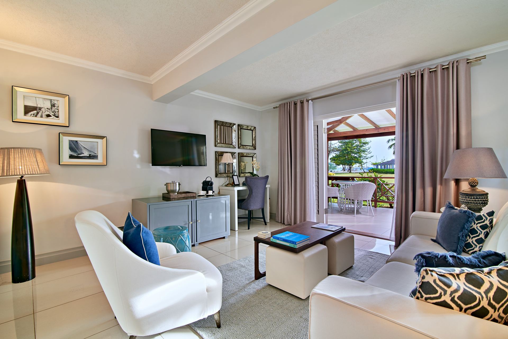 Pool Suite - 2 bedrooms