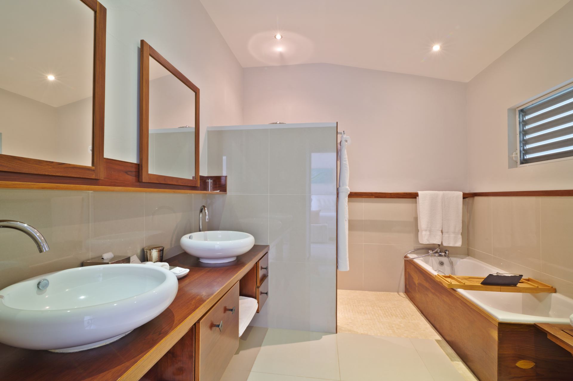 Deluxe Suite - 2 bedrooms