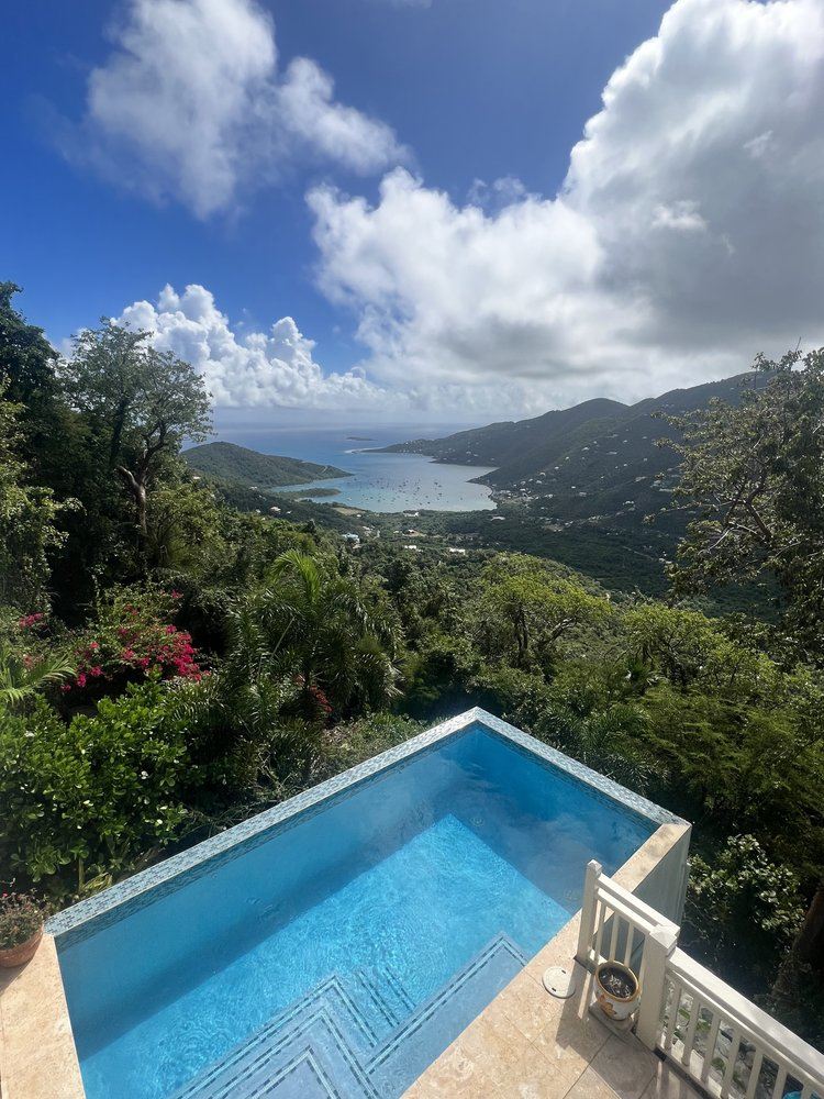 Villa Tropical Manor