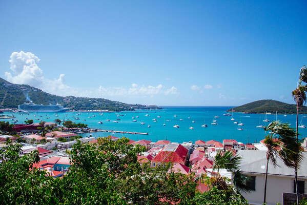 Villa Lissette Manor