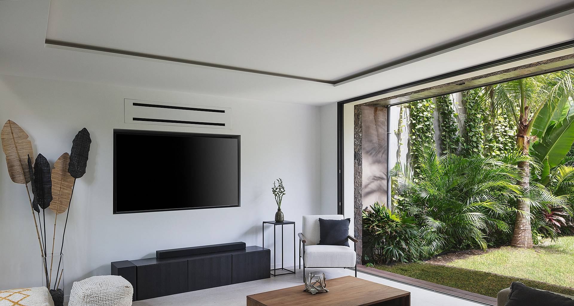 Villa Excuse My French