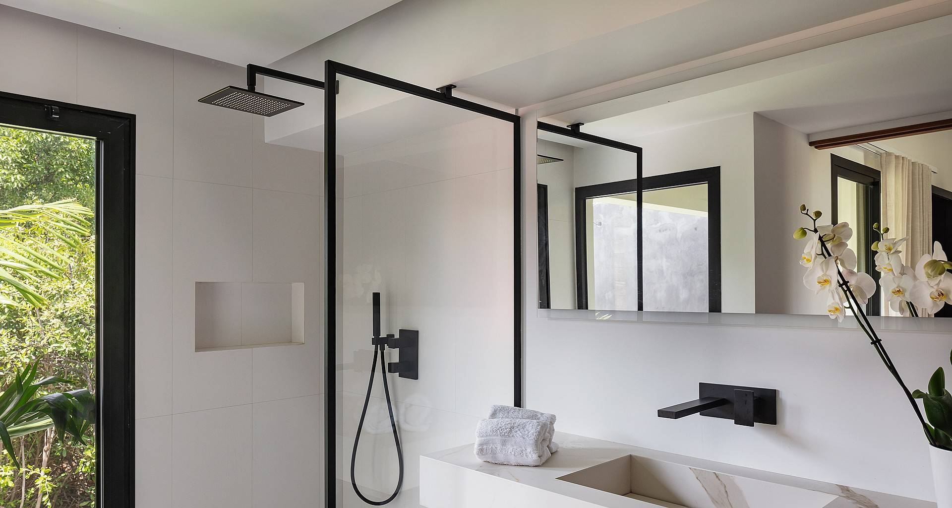 Villa Excuse My French